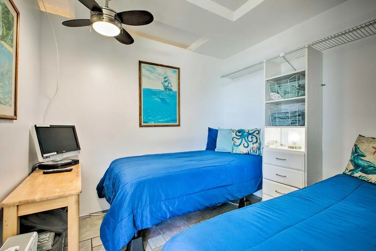 Stunning Makaha Condo With Pool Access And Ocean View! Waianae